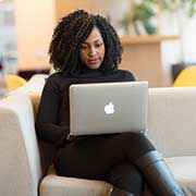 多语言字幕支持